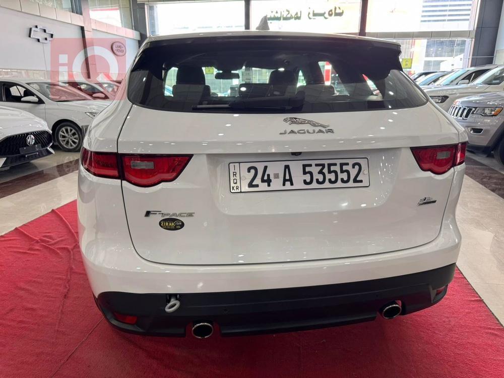 جاگوار F-Pace